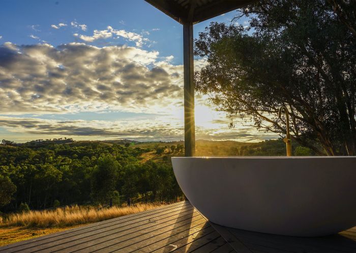 Kestrel Nest EcoHut, Tumut The outdoor bath at Kestrel Nest EcoHut, Tumut