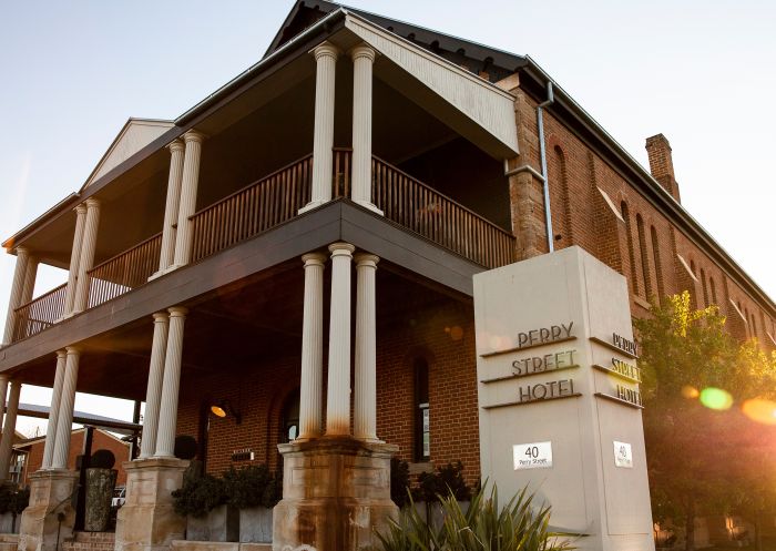 Perry Street Hotel, Mudgee Exterior view of the historic Perry Street Hotel building, Mudgee